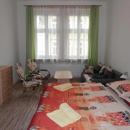 No. 27 Zeyerova 3 * Karlovy Vary