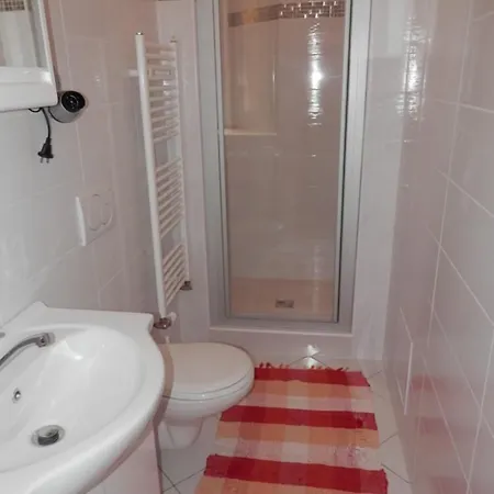 Apartament No. 27 Zeyerova 3
